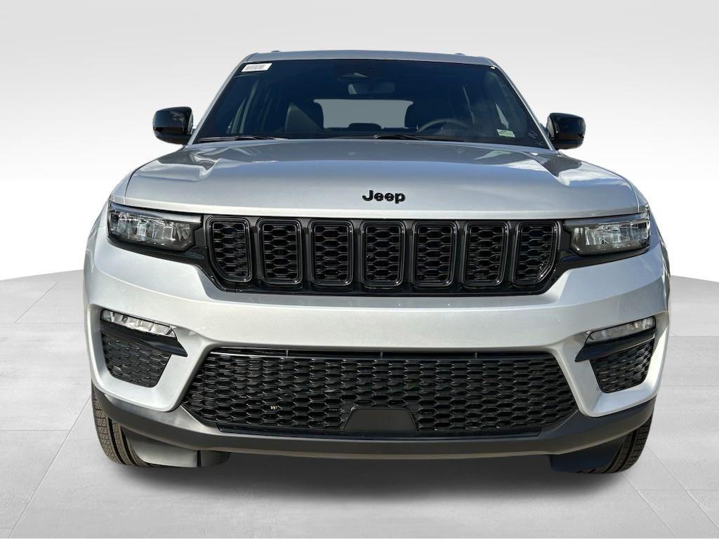 new 2024 Jeep Grand Cherokee car, priced at $36,996