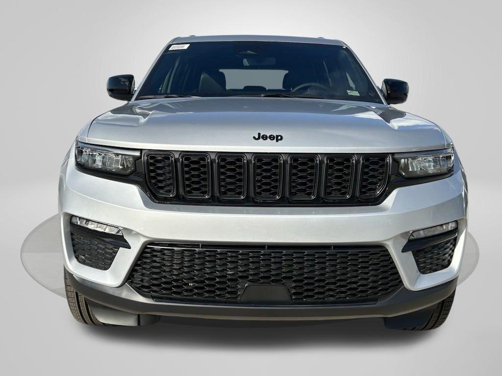 new 2024 Jeep Grand Cherokee car, priced at $41,685