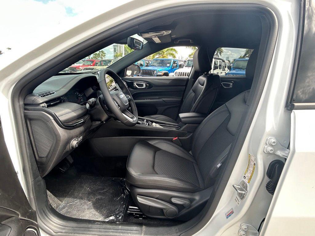 new 2025 Jeep Compass car, priced at $25,240