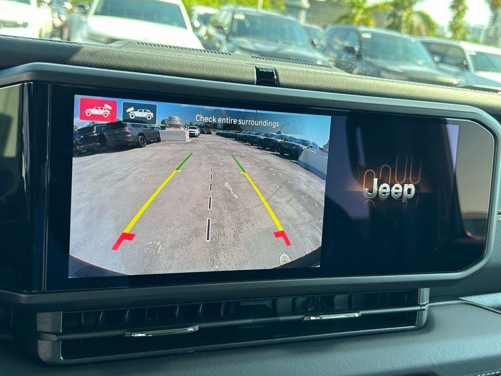 new 2025 Jeep Wrangler car, priced at $48,579