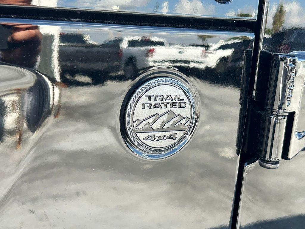 new 2025 Jeep Wrangler car, priced at $48,579