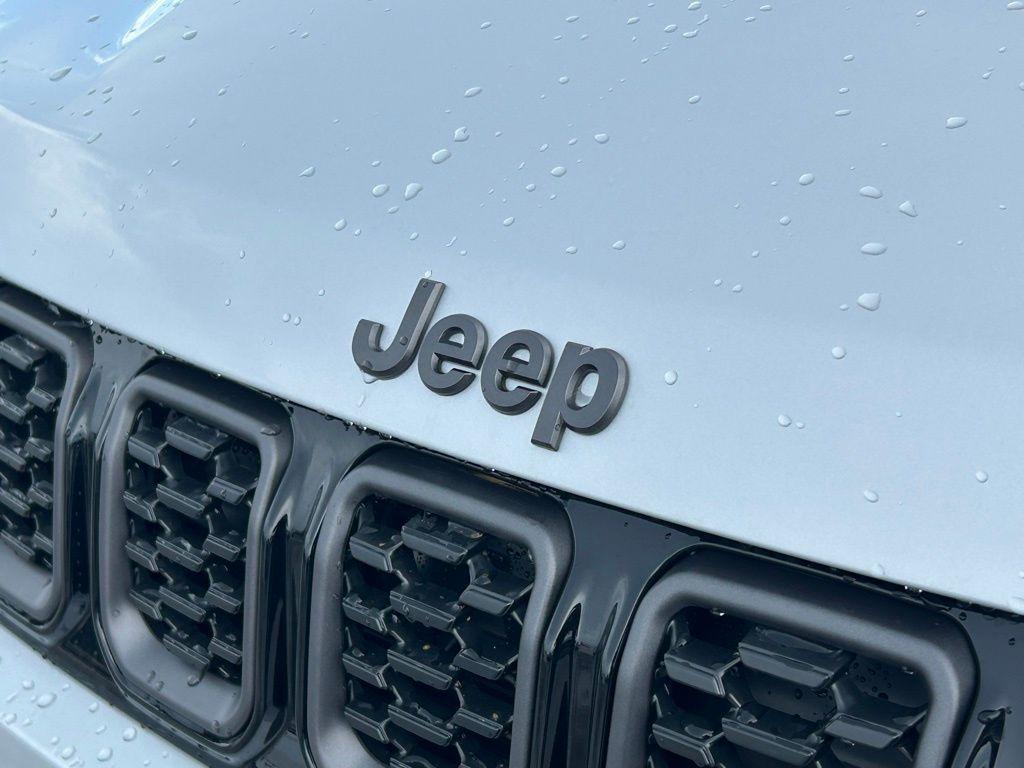 new 2025 Jeep Compass car, priced at $25,878