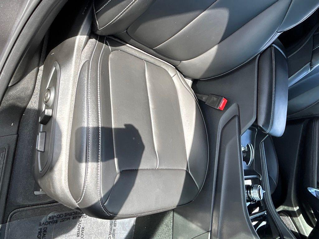 new 2025 Jeep Grand Cherokee car, priced at $37,800