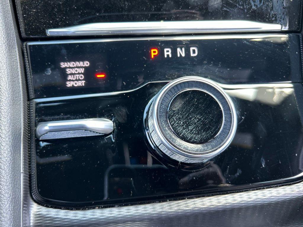 new 2025 Jeep Grand Cherokee car, priced at $37,800