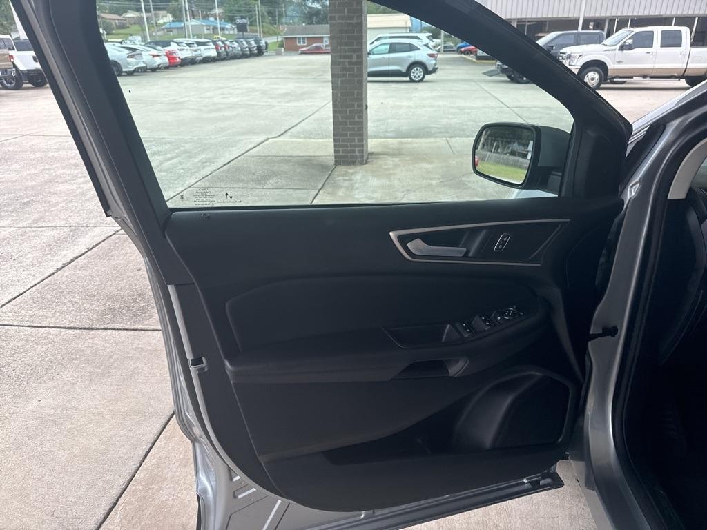 used 2024 Ford Edge car, priced at $29,000