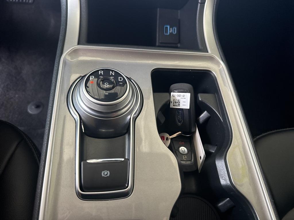 used 2024 Ford Edge car, priced at $29,000