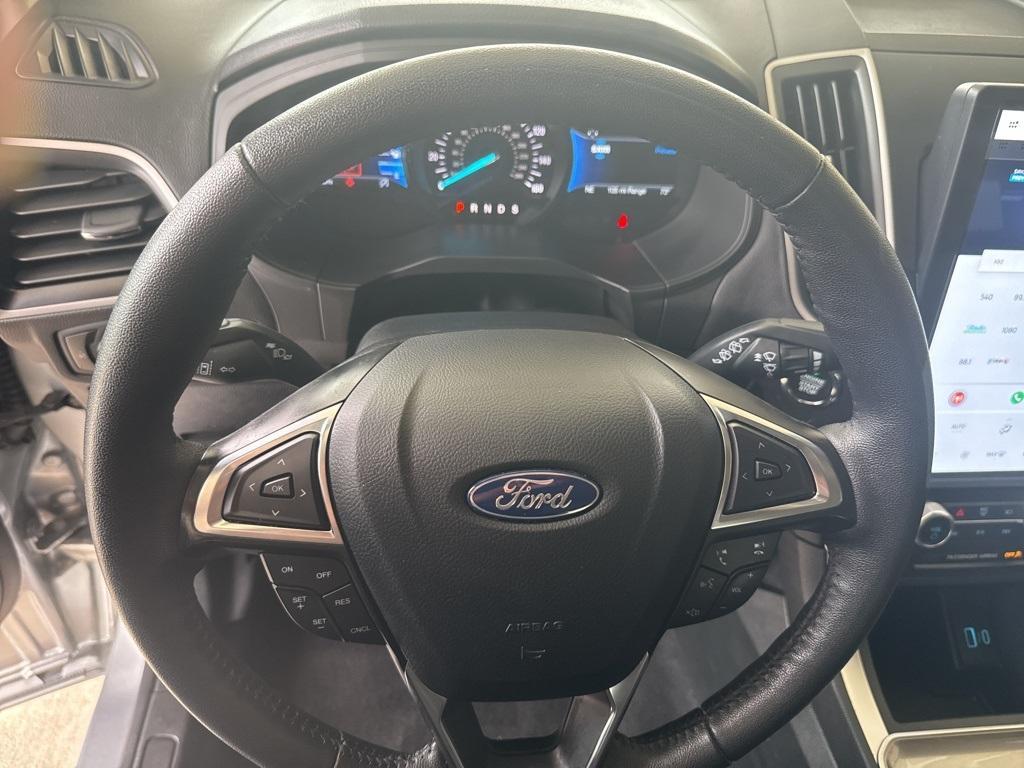 used 2024 Ford Edge car, priced at $29,000
