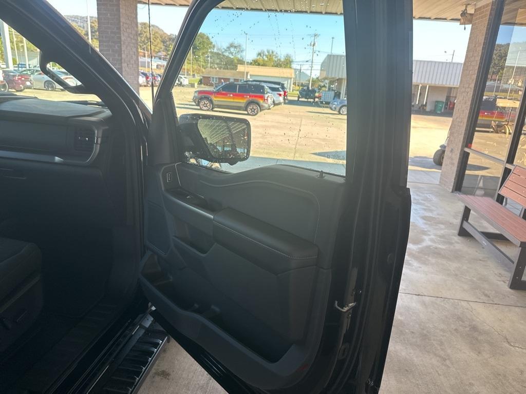 new 2025 Ford F-150 car, priced at $61,995