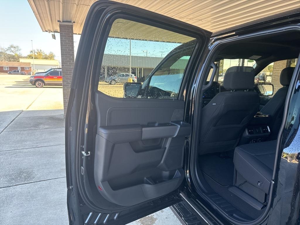 new 2025 Ford F-150 car, priced at $61,995