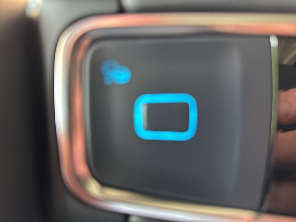 new 2025 Ford Expedition car, priced at $79,995