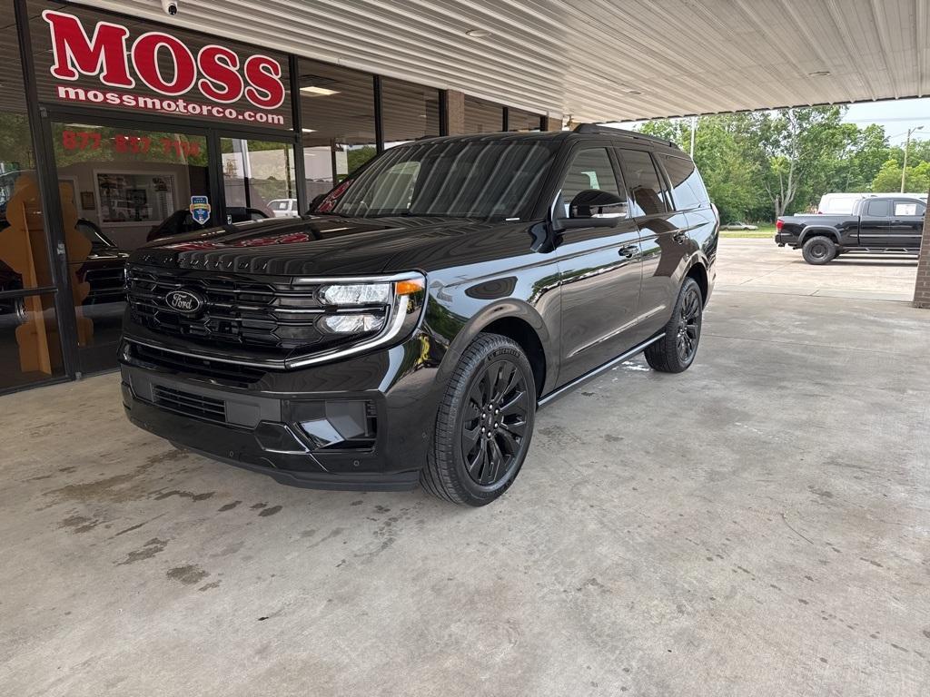new 2025 Ford Expedition car, priced at $79,995