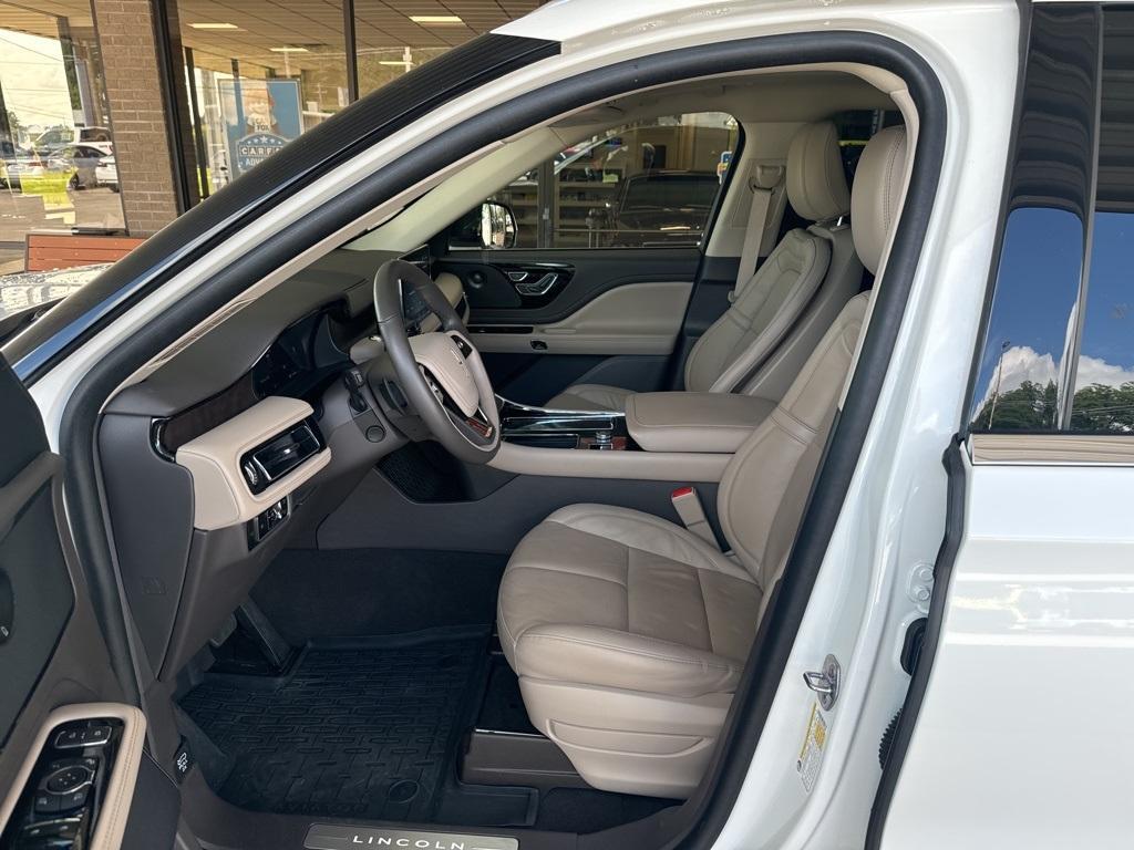 used 2023 Lincoln Aviator car, priced at $58,000
