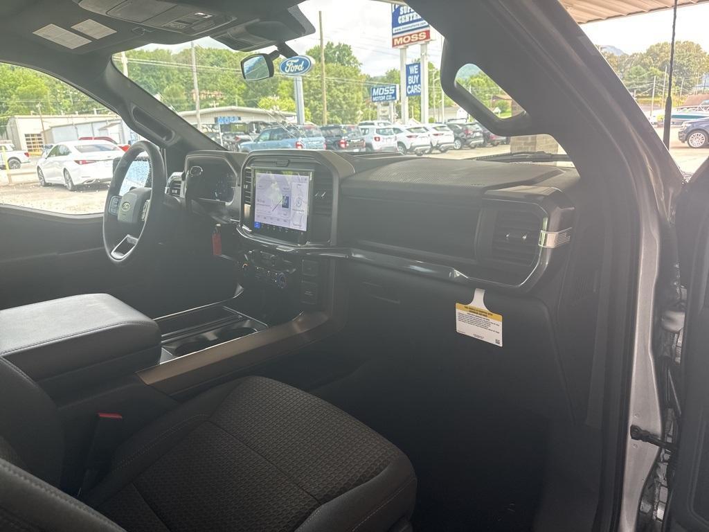 new 2025 Ford F-150 car, priced at $52,195