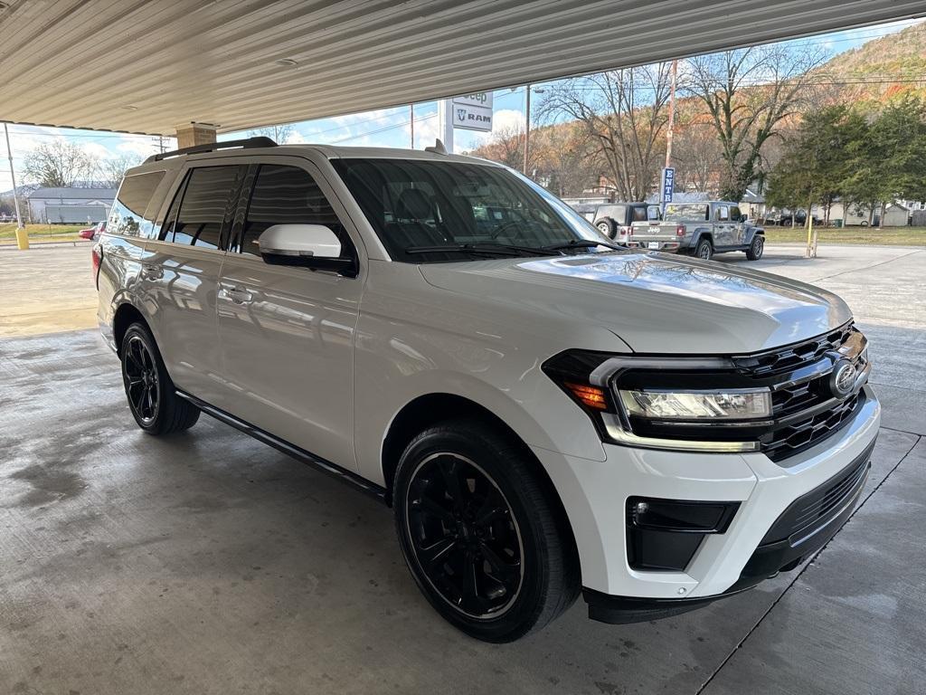 used 2022 Ford Expedition car, priced at $58,000