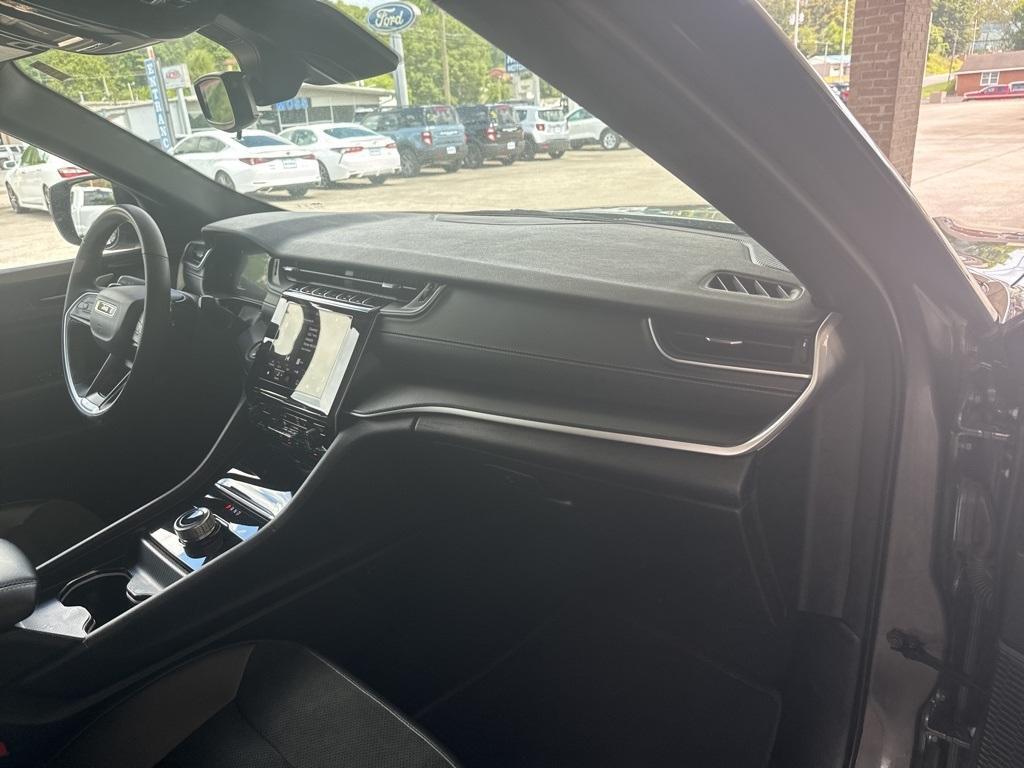 used 2023 Jeep Grand Cherokee L car, priced at $34,000