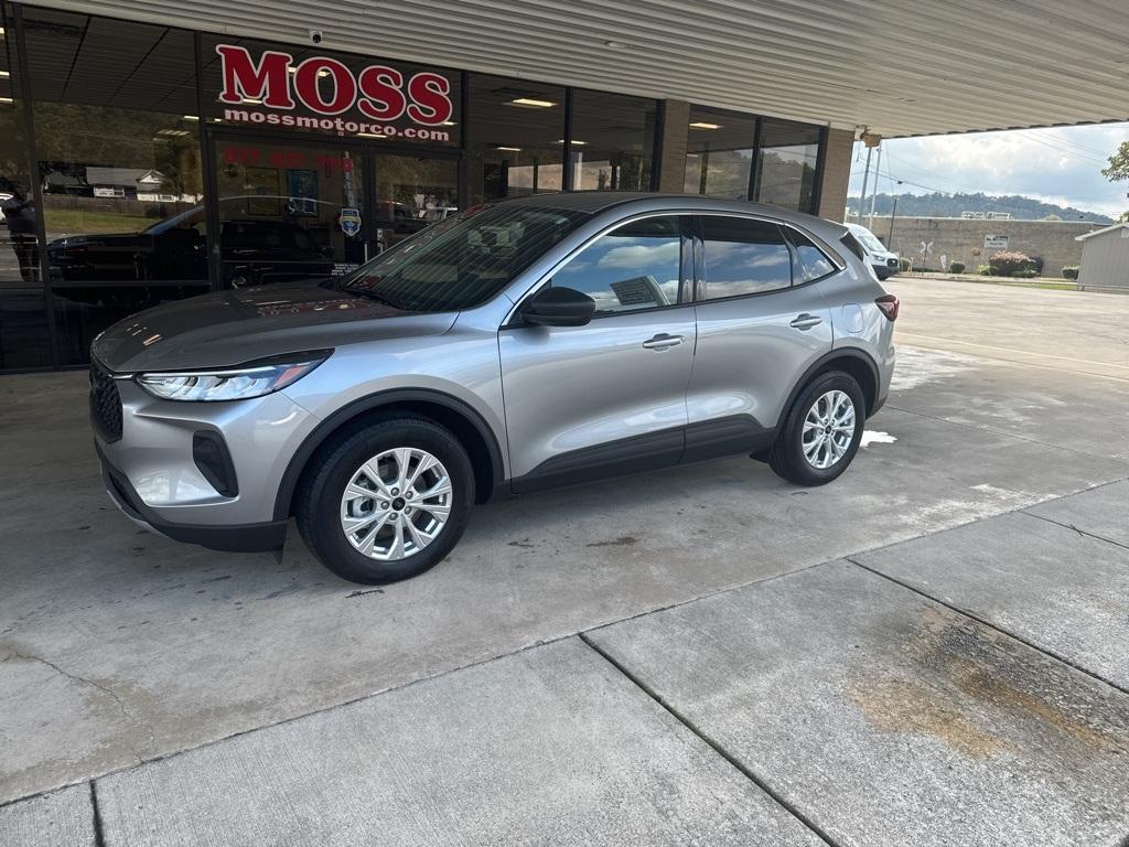 used 2024 Ford Escape car, priced at $27,000