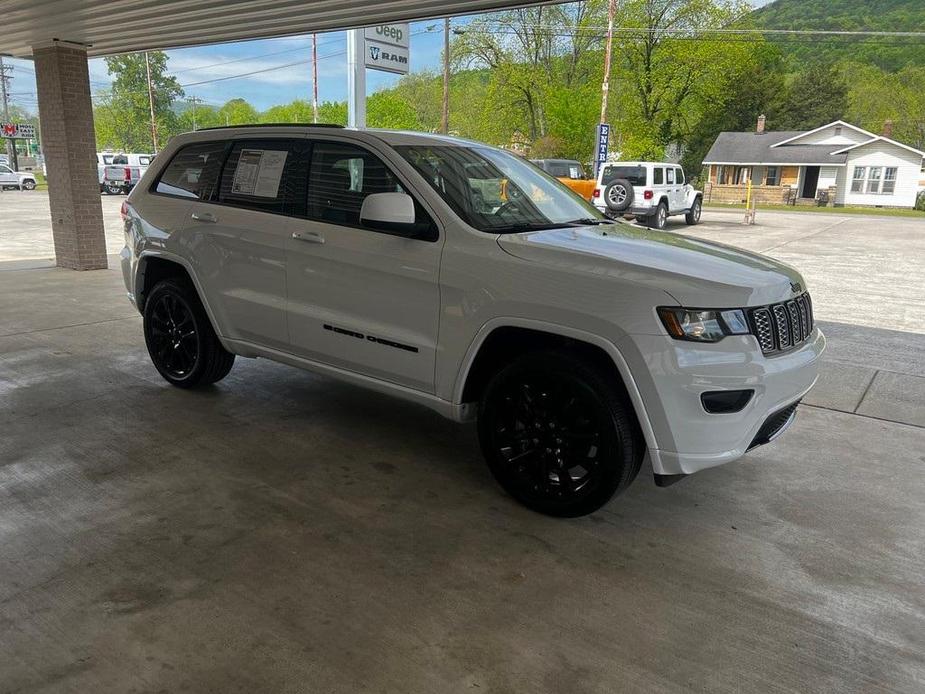 used 2022 Jeep Grand Cherokee WK car, priced at $30,000