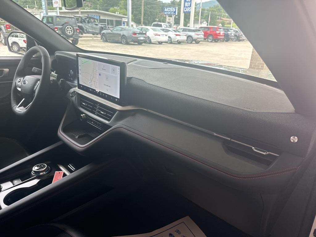new 2025 Ford Explorer car, priced at $60,895