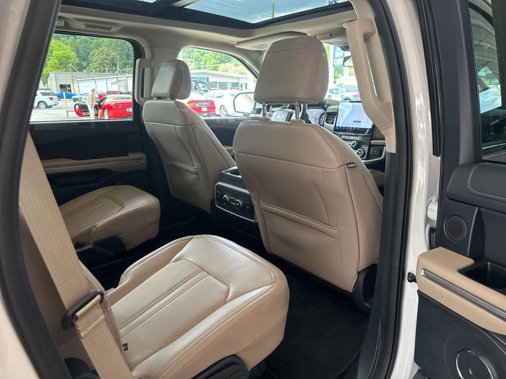 used 2024 Ford Expedition car, priced at $62,000