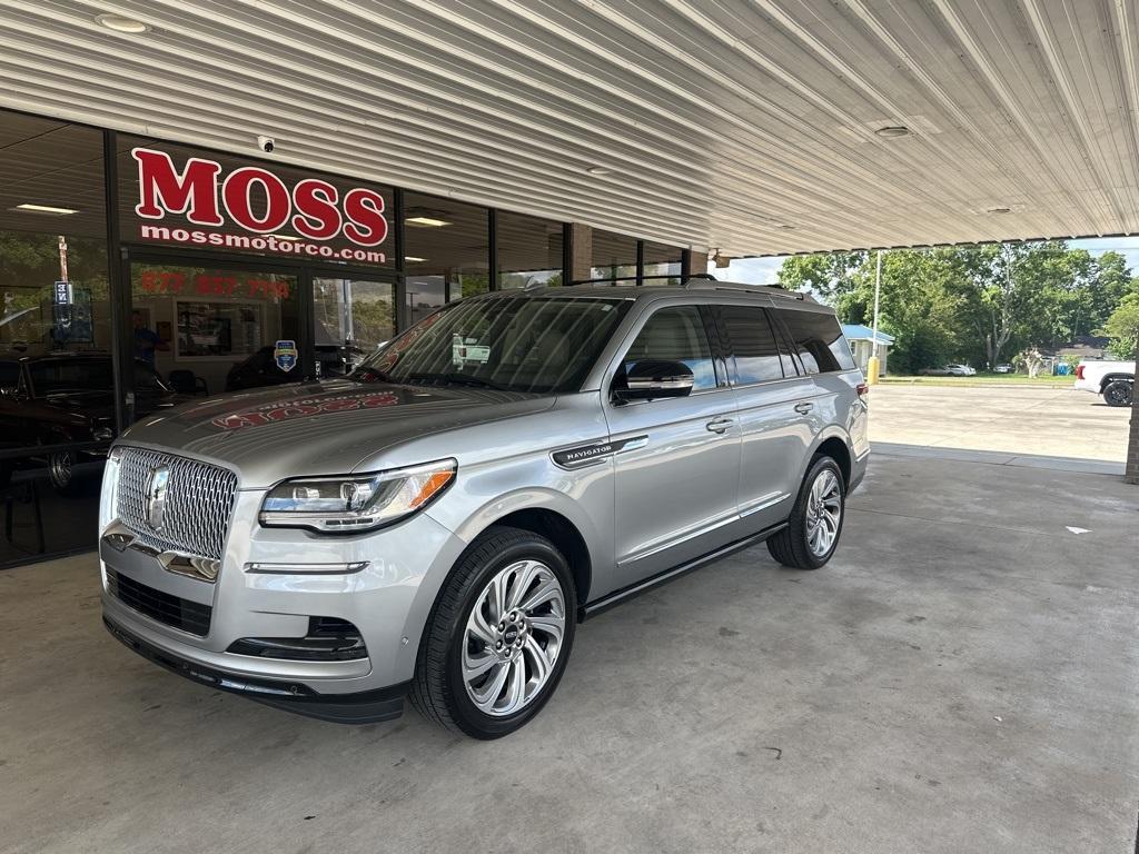 used 2024 Lincoln Navigator car, priced at $82,000