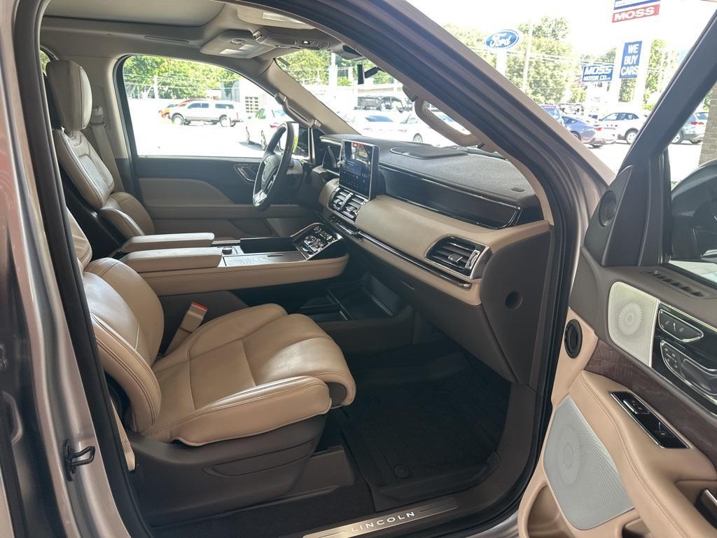 used 2024 Lincoln Navigator car, priced at $82,000