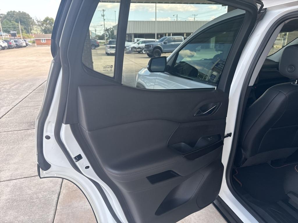 used 2023 GMC Acadia car, priced at $33,000