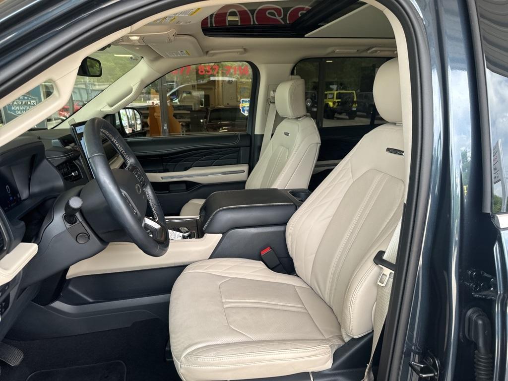 used 2024 Ford Expedition car, priced at $64,000