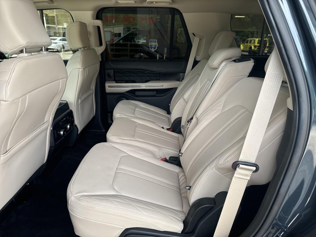 used 2024 Ford Expedition car, priced at $64,000