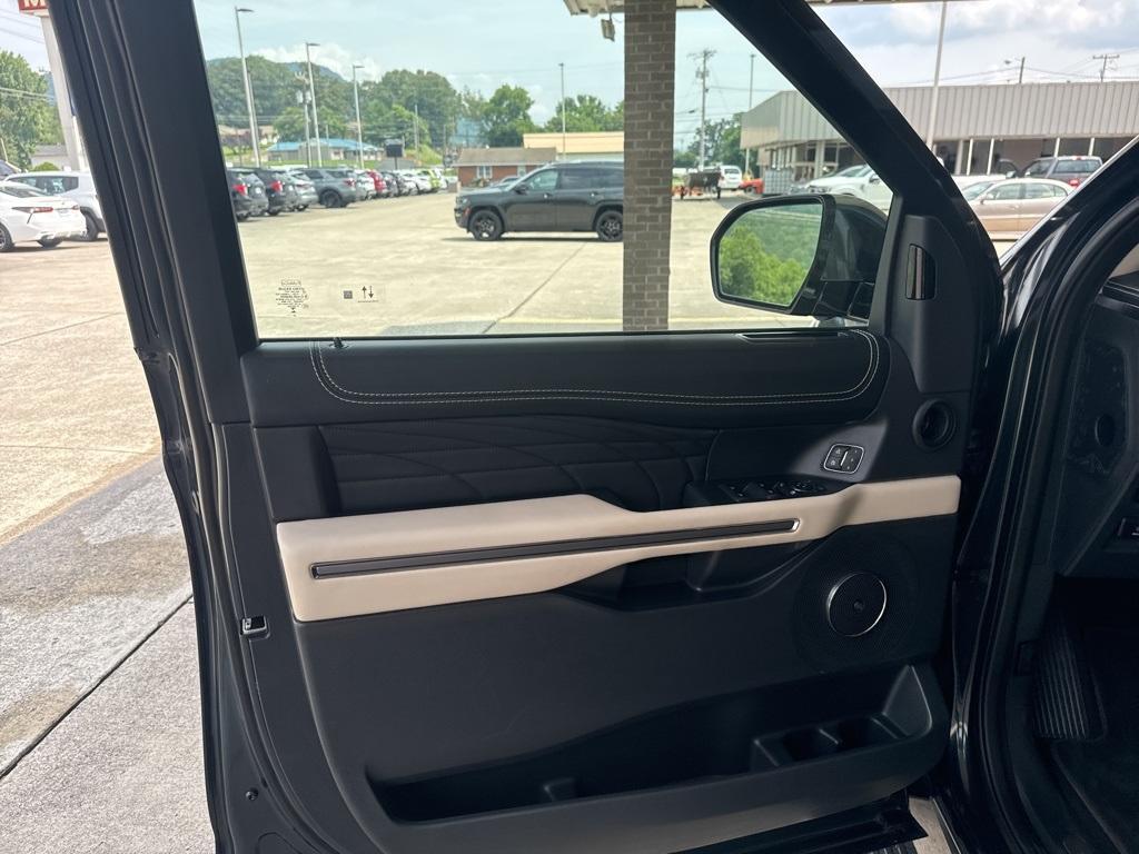 used 2024 Ford Expedition car, priced at $64,000