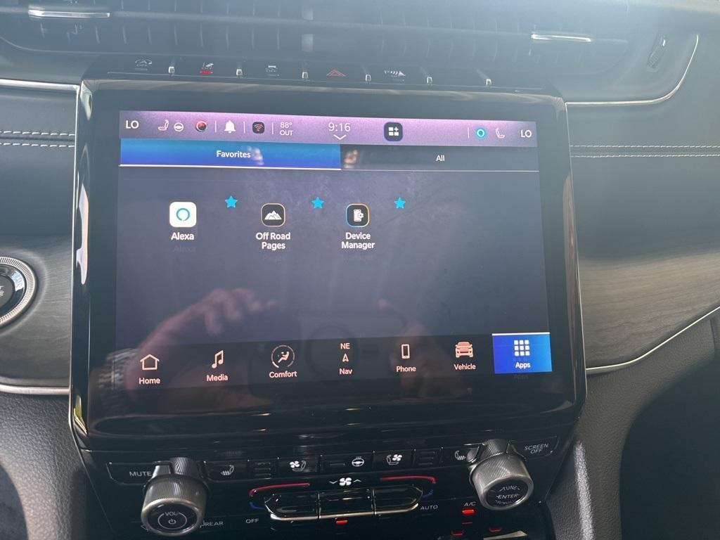 used 2022 Jeep Grand Cherokee car, priced at $41,000