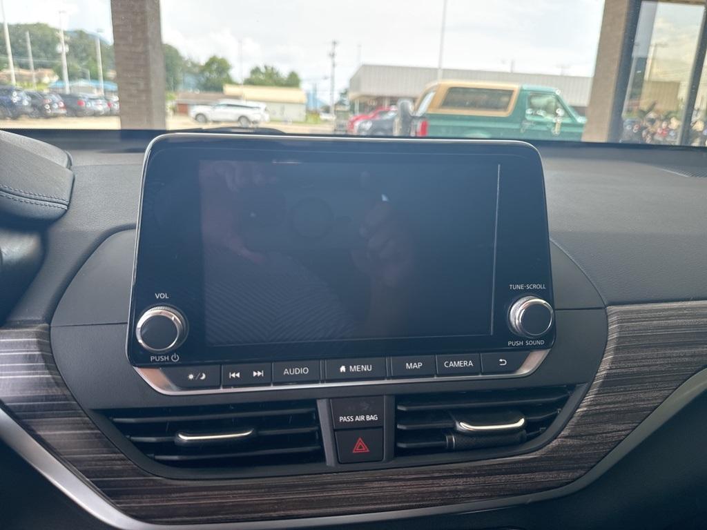 used 2019 Nissan Altima car, priced at $17,000