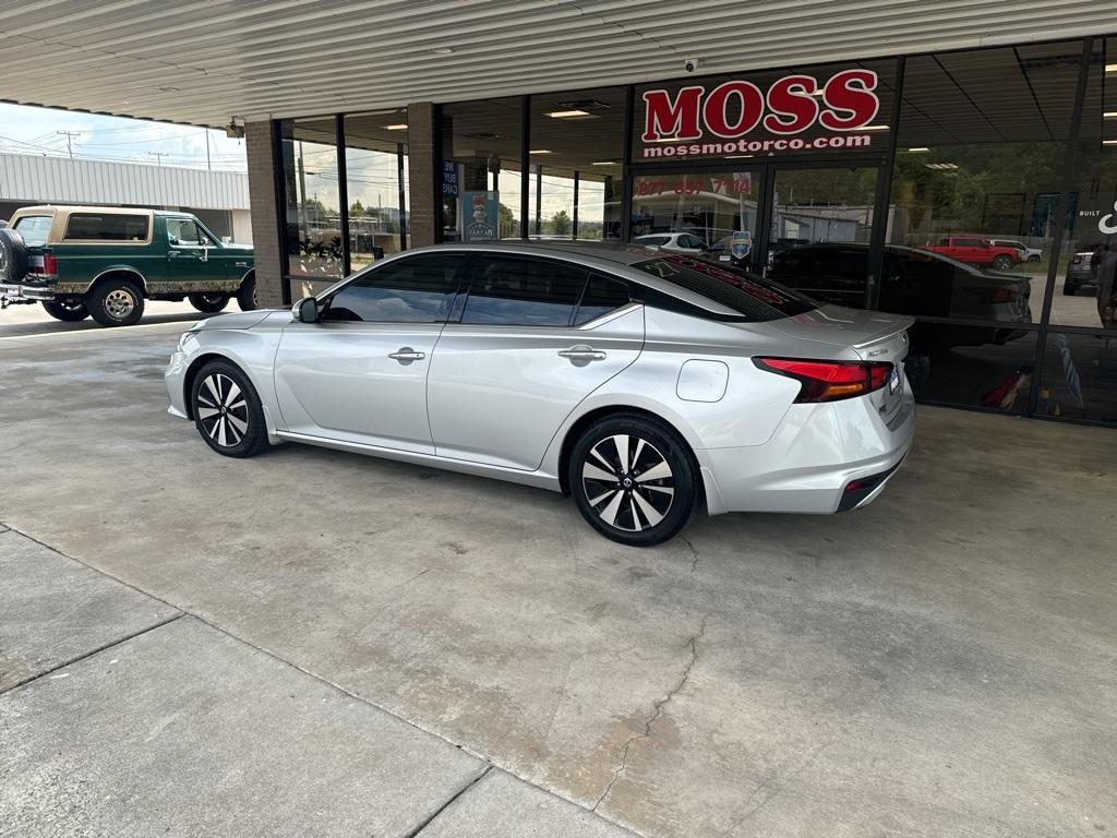 used 2019 Nissan Altima car, priced at $17,000