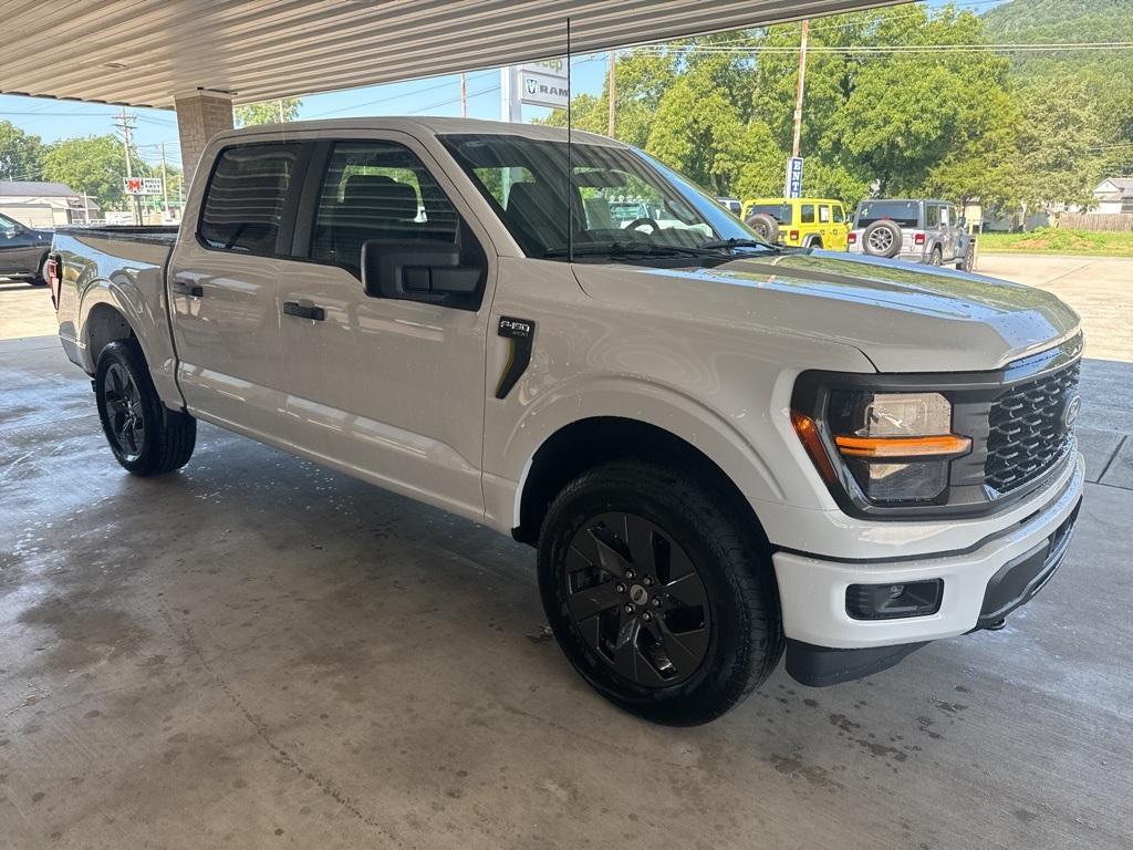 new 2025 Ford F-150 car, priced at $52,430