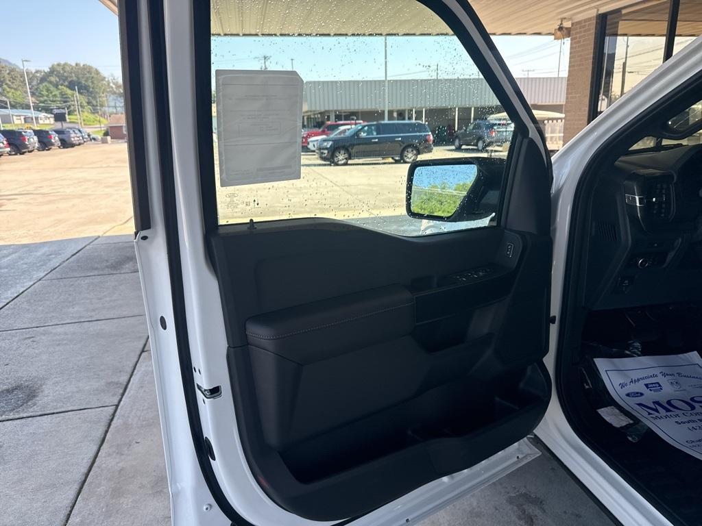 new 2025 Ford F-150 car, priced at $52,430
