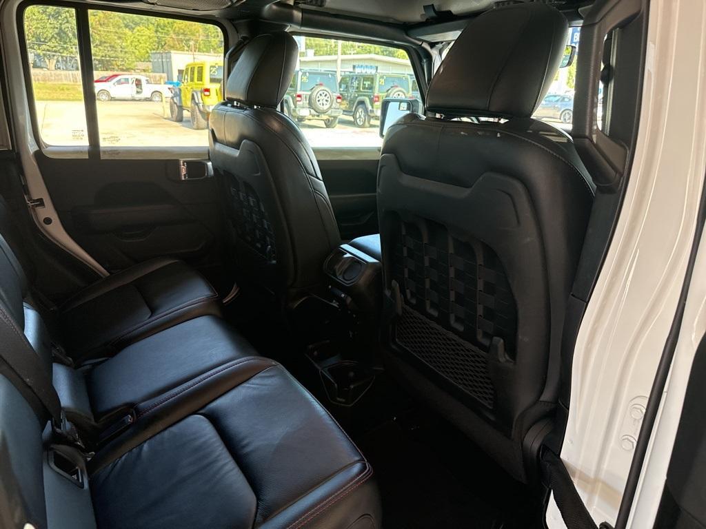 used 2022 Jeep Gladiator car, priced at $38,000