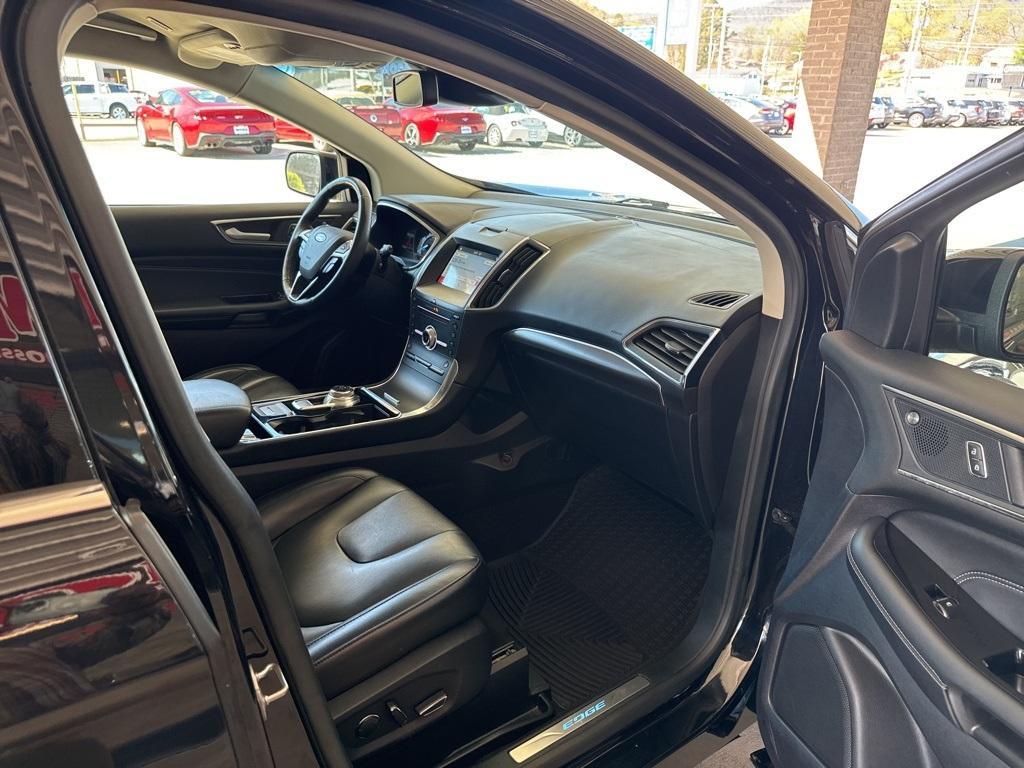 used 2019 Ford Edge car, priced at $16,000