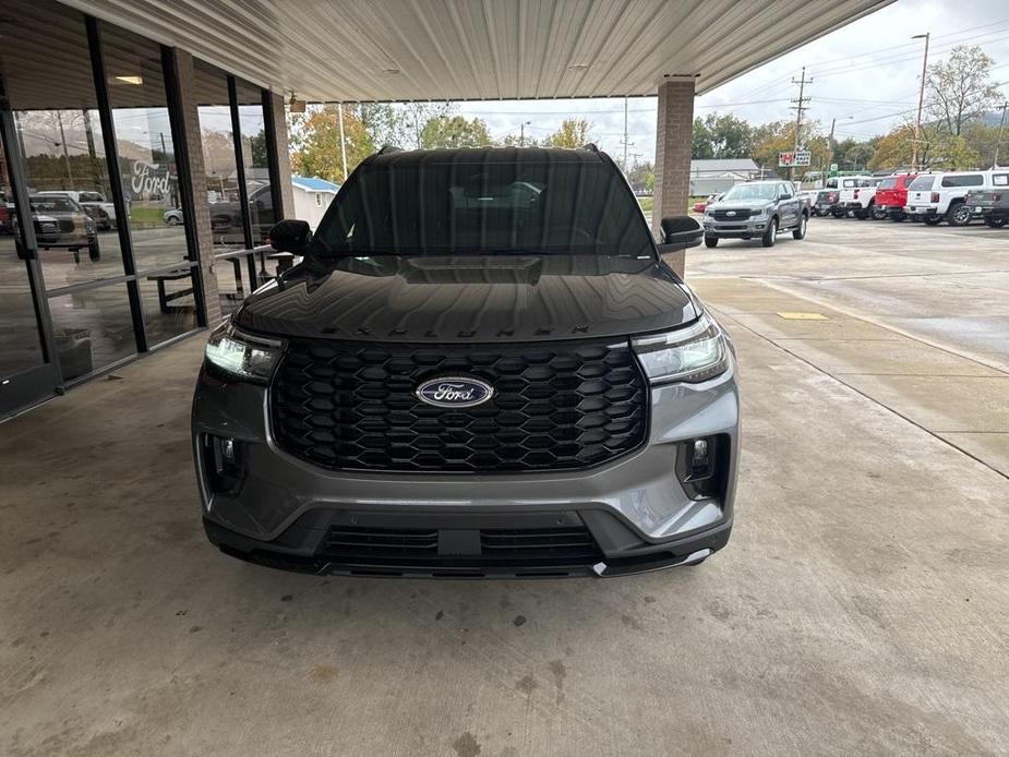 new 2025 Ford Explorer car, priced at $48,998