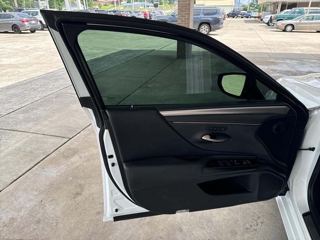 used 2020 Lexus ES 350 car, priced at $26,000