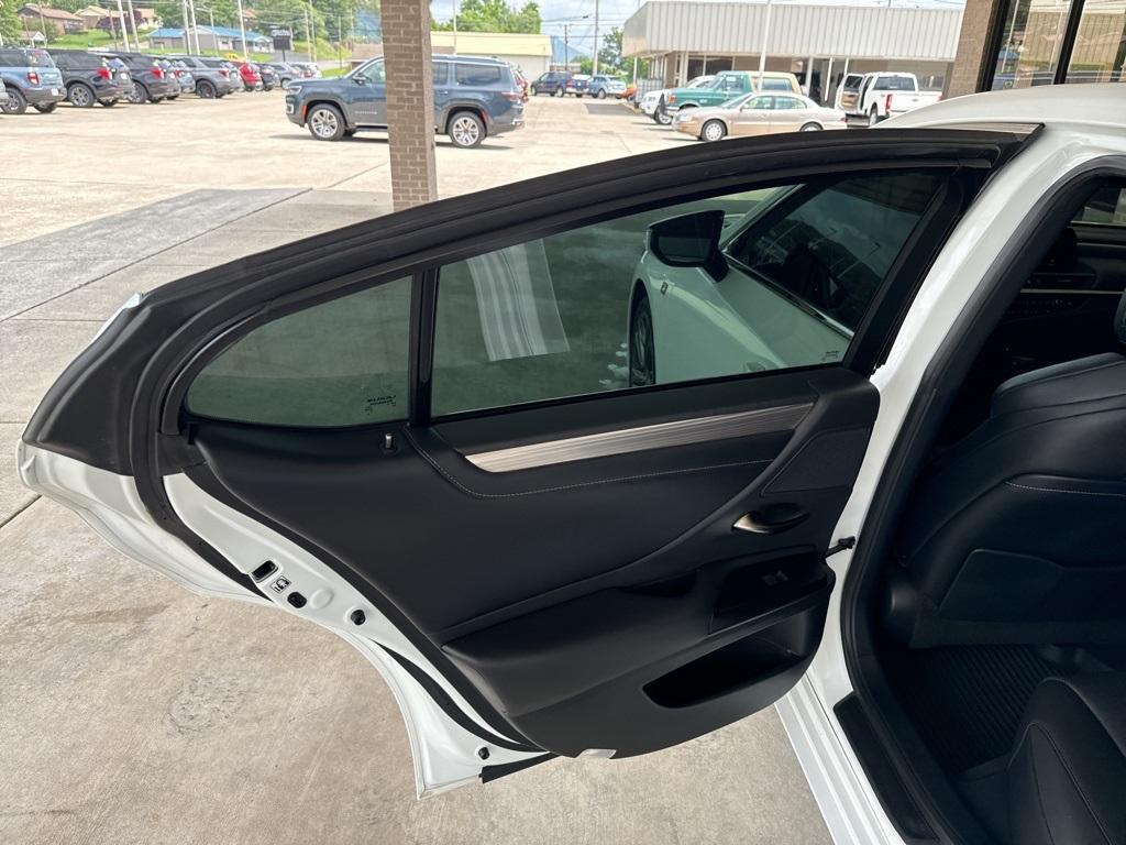 used 2020 Lexus ES 350 car, priced at $26,000