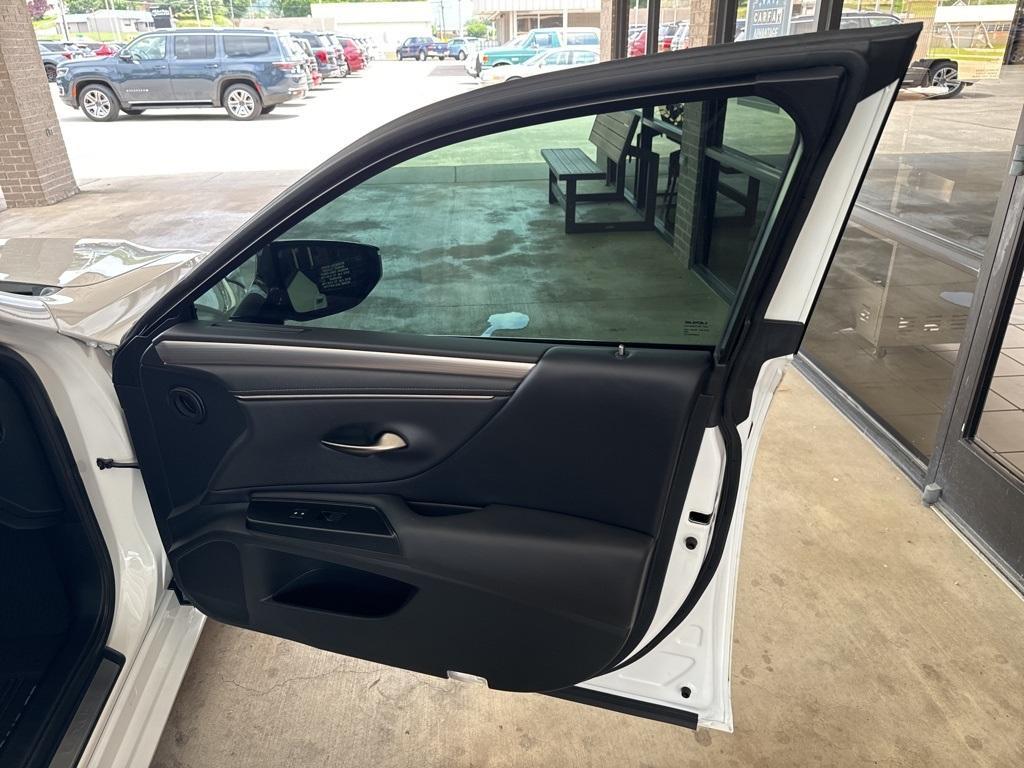 used 2020 Lexus ES 350 car, priced at $26,000