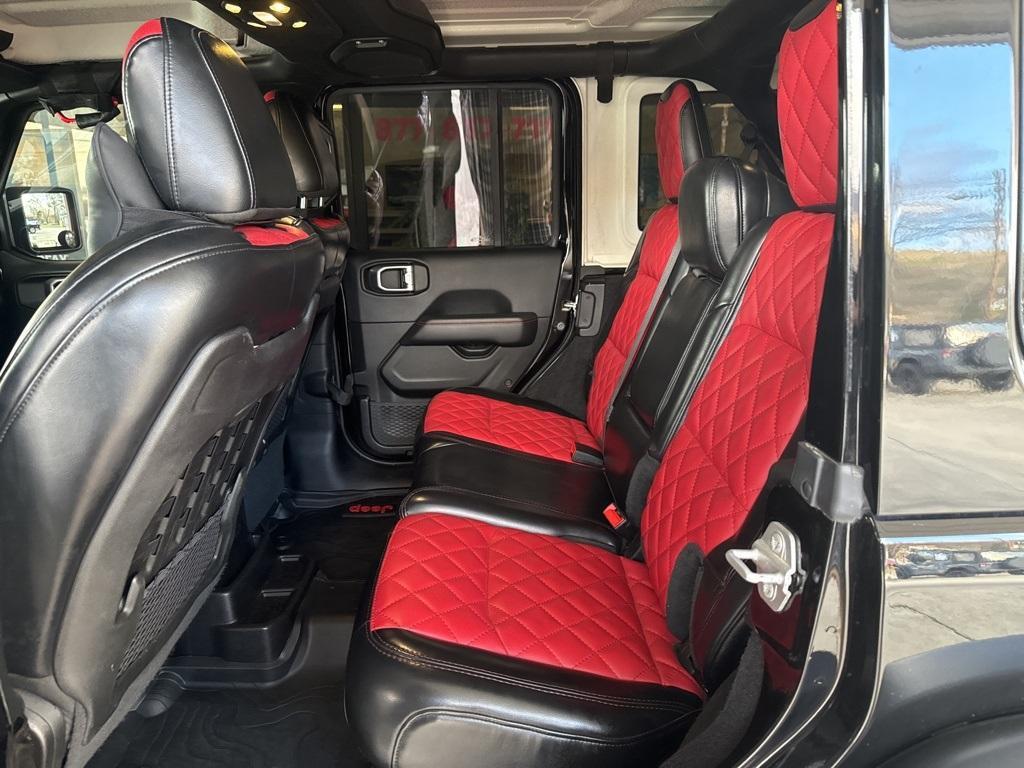 used 2019 Jeep Wrangler Unlimited car, priced at $33,000