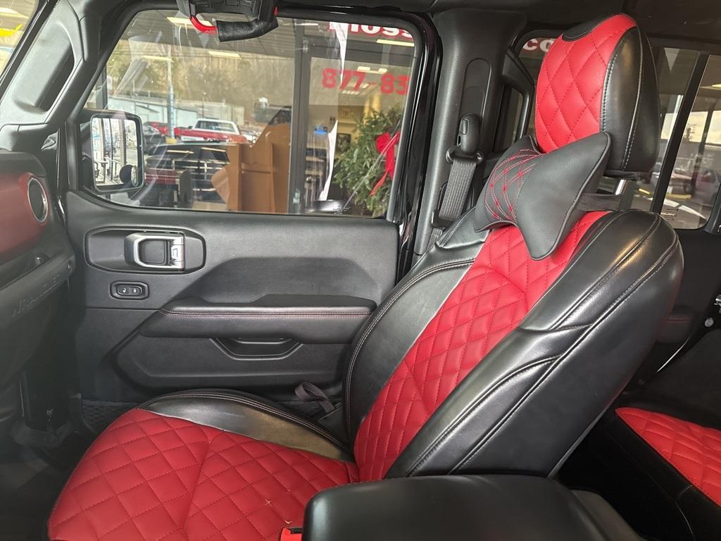 used 2019 Jeep Wrangler Unlimited car, priced at $33,000