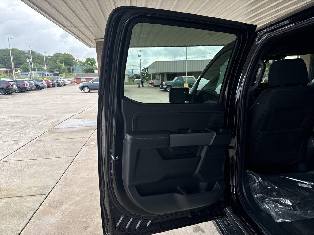 new 2025 Ford F-150 car, priced at $52,860