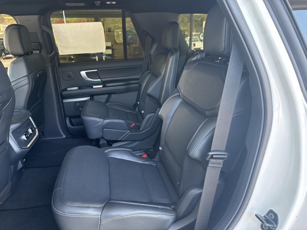 new 2025 Ford Expedition car, priced at $82,005