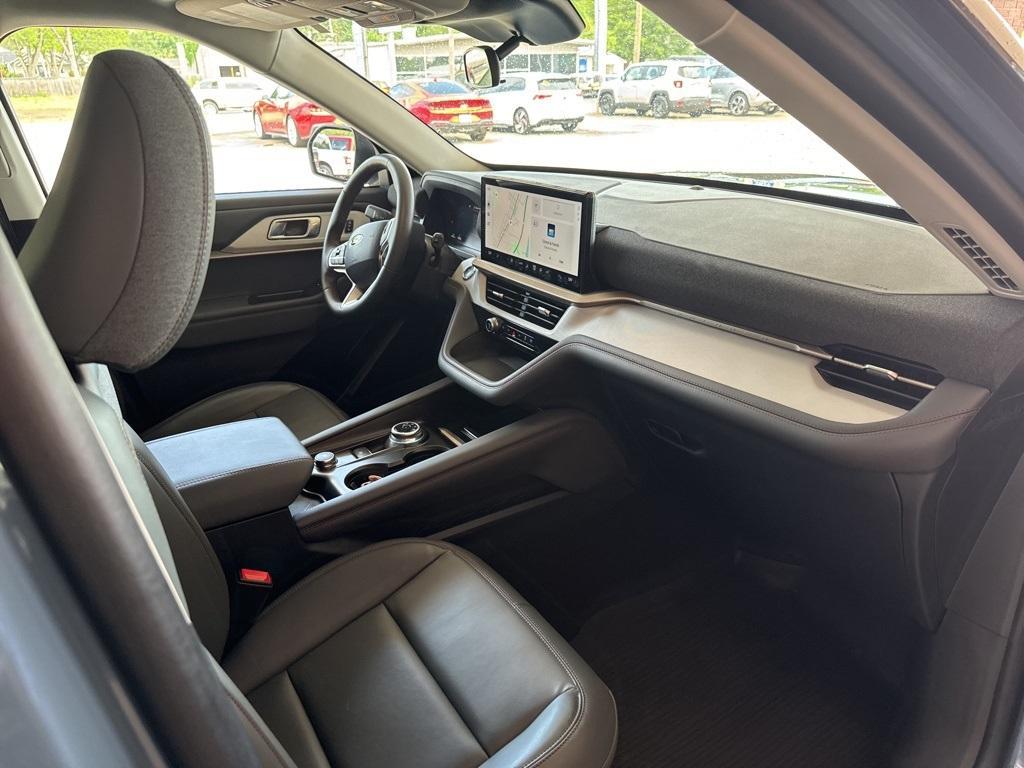 used 2025 Ford Explorer car, priced at $40,000