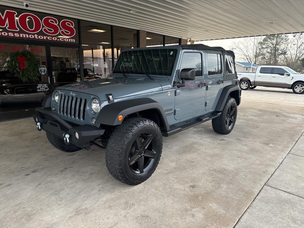 used 2015 Jeep Wrangler Unlimited car, priced at $22,000