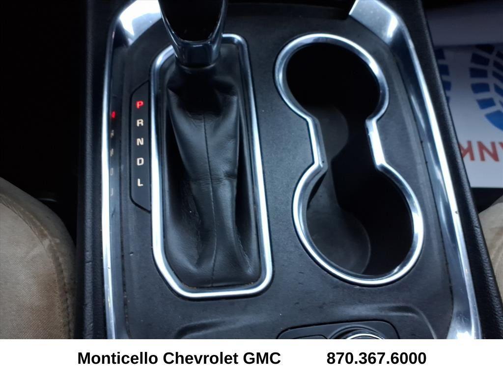 used 2023 Chevrolet Traverse car, priced at $22,799