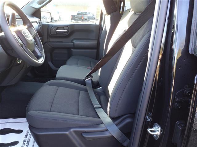 new 2025 GMC Sierra 1500 car, priced at $39,475