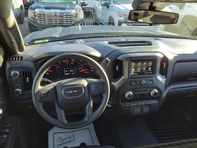 new 2025 GMC Sierra 1500 car, priced at $39,475