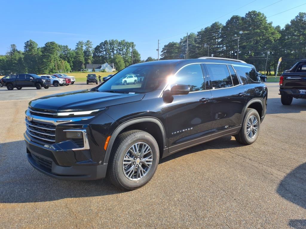 new 2026 Chevrolet Traverse car, priced at $43,120